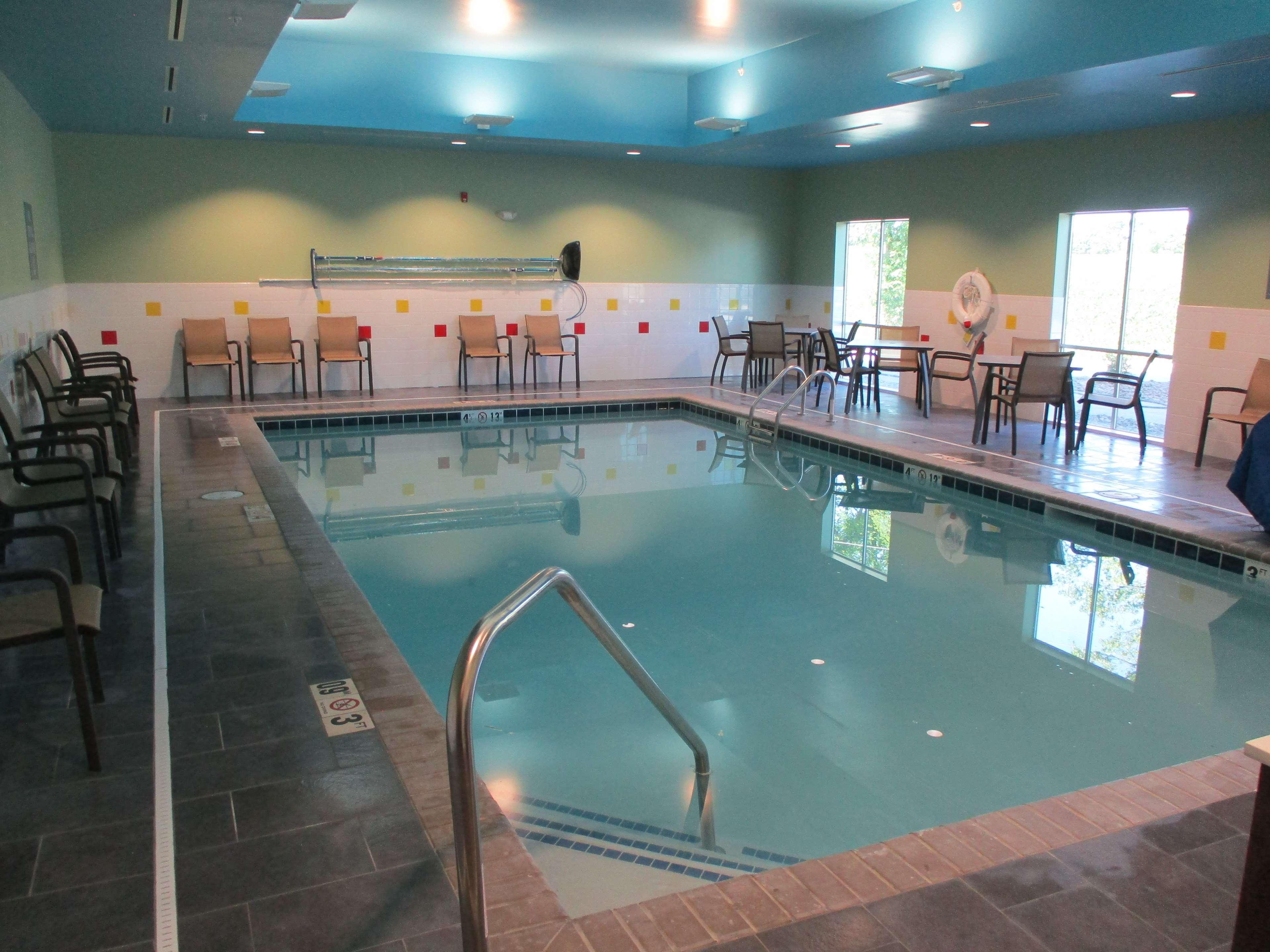 La Quinta Inn & Suites By Wyndham Jackson-Cape Girardeau מראה חיצוני תמונה