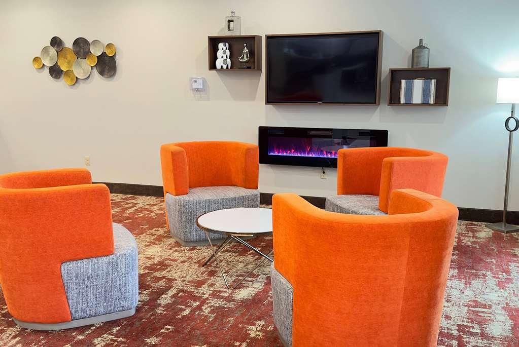 La Quinta Inn & Suites By Wyndham Jackson-Cape Girardeau מראה פנימי תמונה